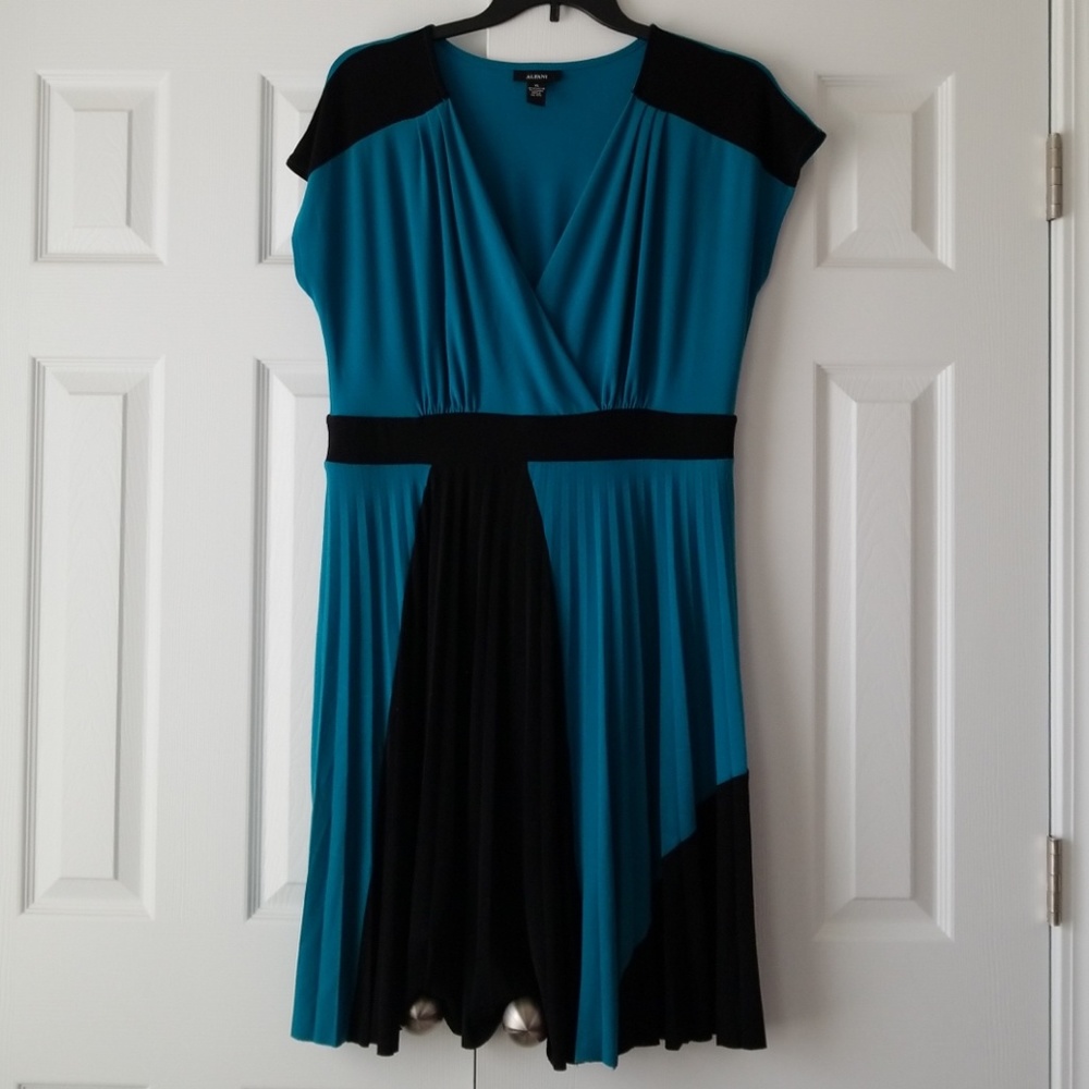 Alfani turquoise and black pleated dress XL